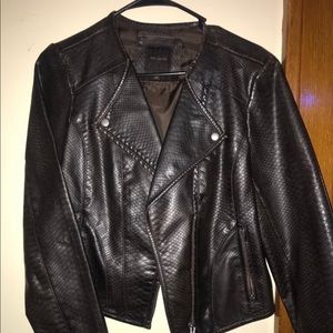 Women’s leather jacket